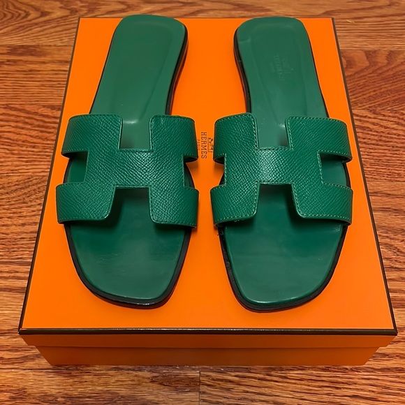 Hermès Orange Lizard Oran Sandals